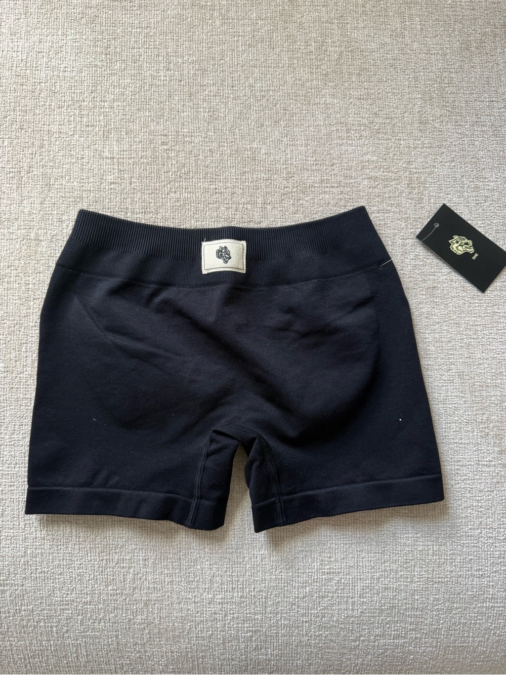 New Darc Sport Lobos Seamless Everson Katya Shorts